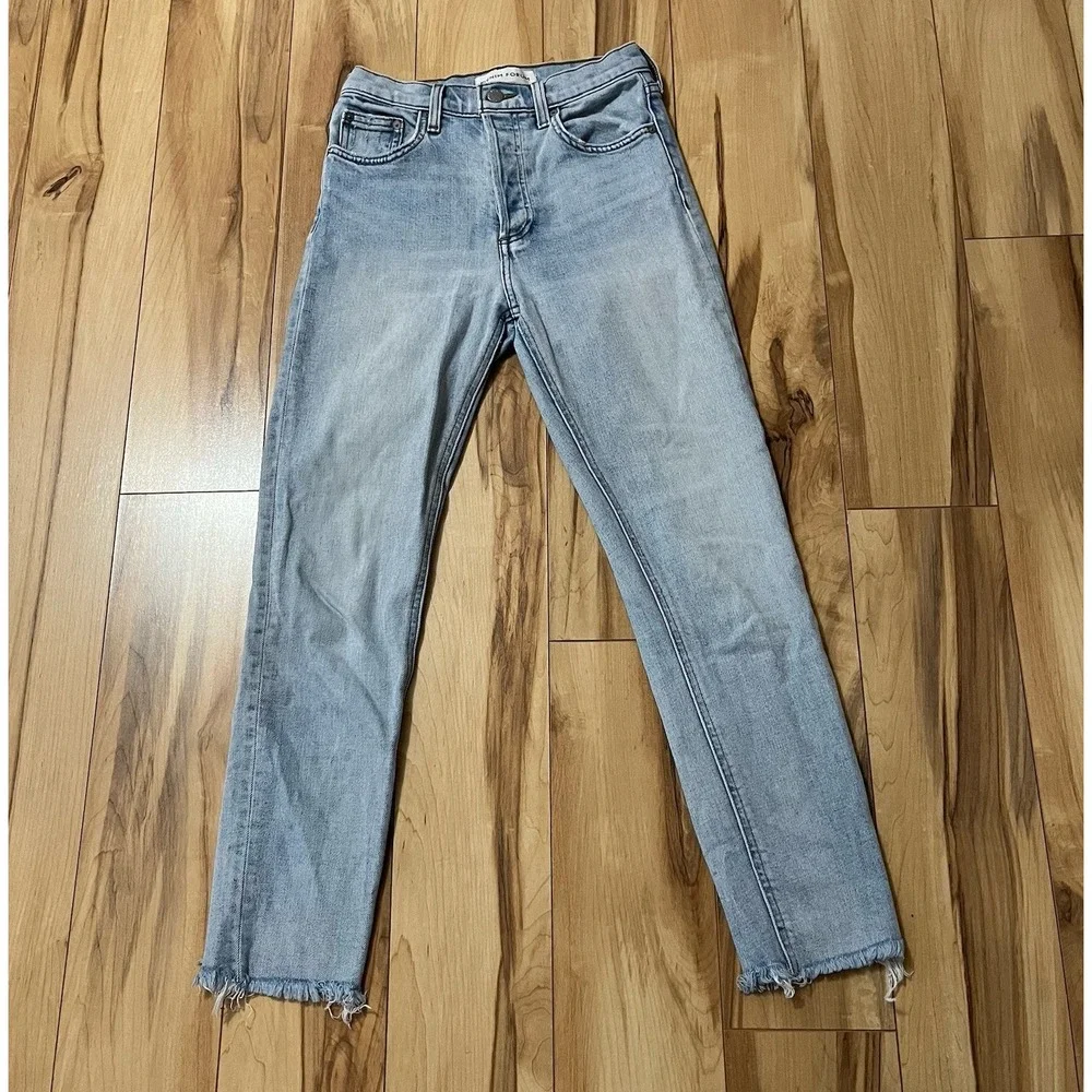 ARITZIA Denim Forum The Yoko High Rise Slim Straight Jeans Women's 25 Light Wash